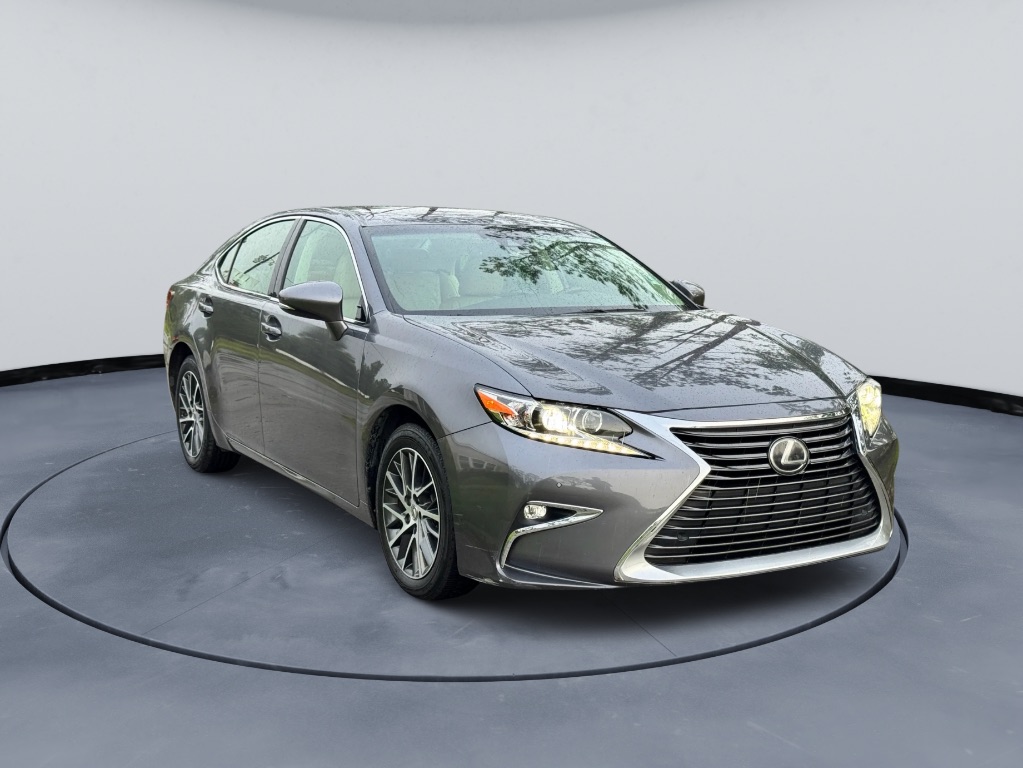 2017 Lexus ES