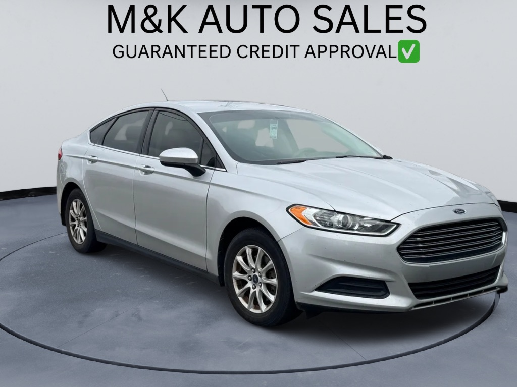 2015 Ford Fusion S's photo