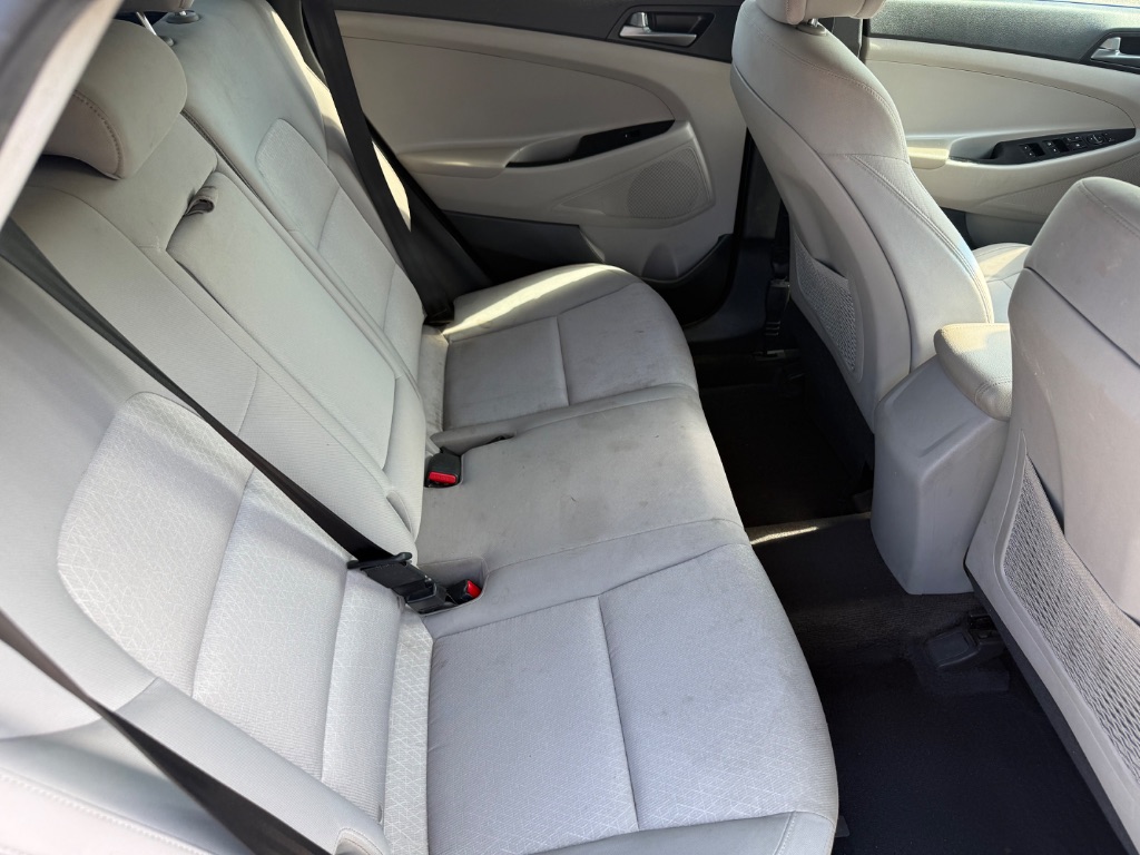 2017 Hyundai Tucson SE - Photo 11