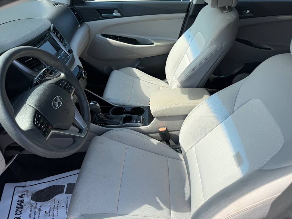 2017 Hyundai Tucson SE - Photo 9
